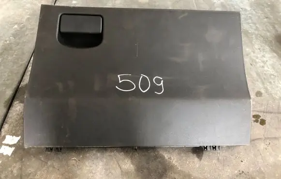 Toyota Yaris Glove box 555510D060