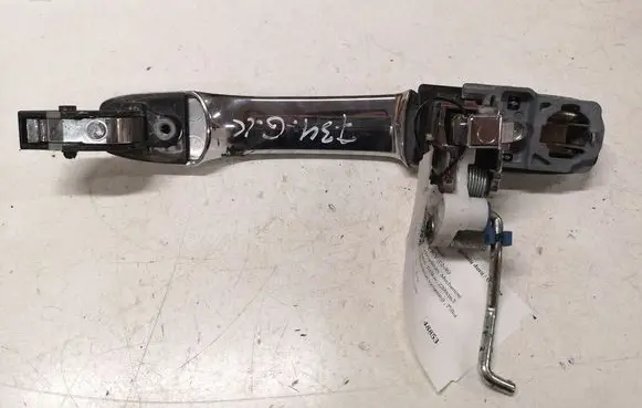 Honda CR-V Rear door exterior handle