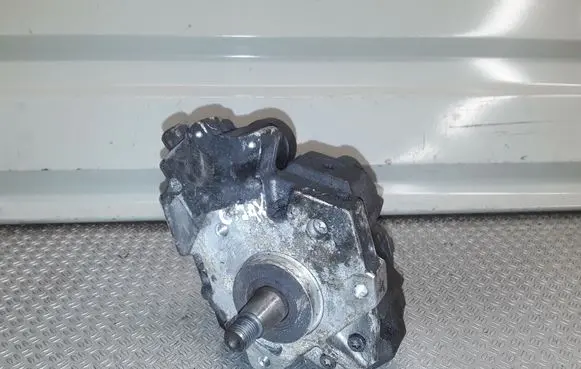 Ford Focus C-MAX Fuel injection high pressure pump 0445010089 9651844380