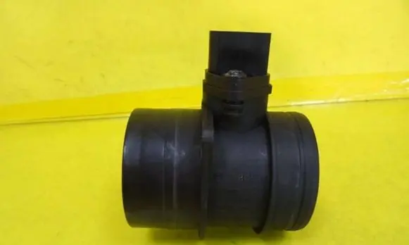 Audi A3 S3 8P Mass air flow meter 074906461B 0261002461