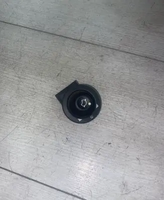 Ford Mondeo Mk III Wing mirror switch K808X
