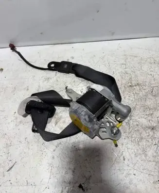 Subaru Outback (BS) Front seatbelt GO87917