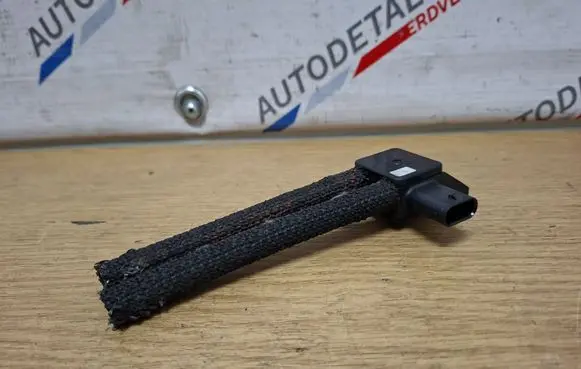 BMW 4 F32 F33 Exhaust gas pressure sensor 7805758