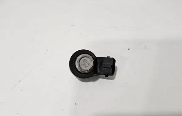 Dodge Challenger Detonation knock sensor 05033316AB 5033316AB