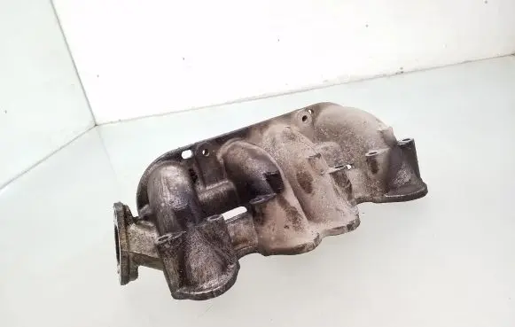 Volkswagen Golf IV Intake manifold 038129714