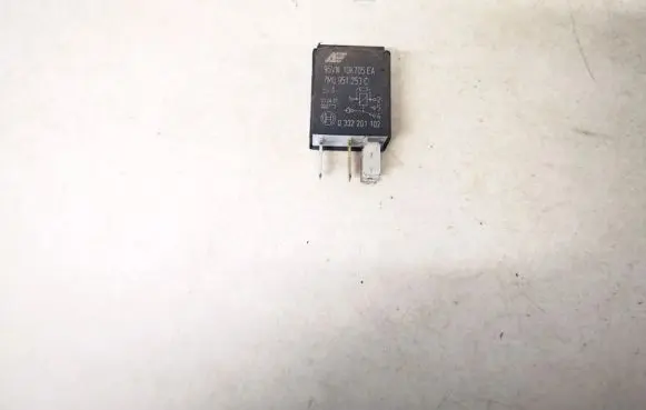 Volkswagen Touran I Other relay 95vw10k705ea 7m0951253c