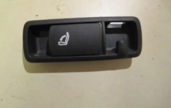 Volkswagen PASSAT B7 Seat back rest control lever/handle 3AF885592