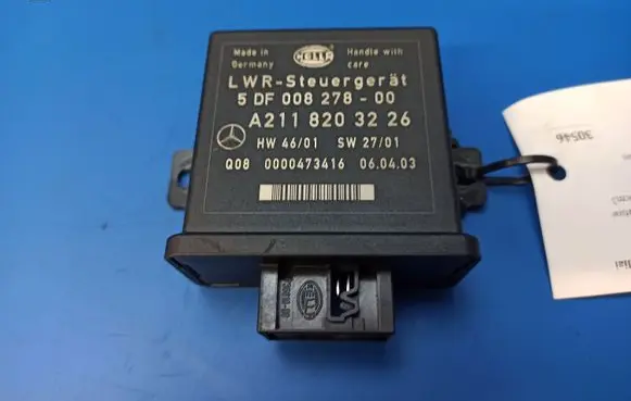 Mercedes-Benz E W211 Light module LCM A2118203226 5DF00827800 0000473416