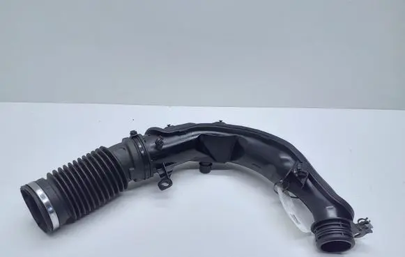 Citroen DS5 Turbo air intake inlet pipe/hose M06021A152