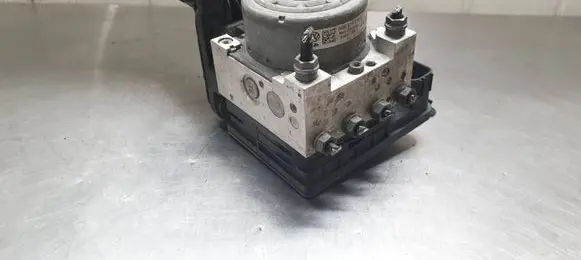 Volkswagen Golf VII ABS Pump 5Q0907379E 10062232401 10091503883