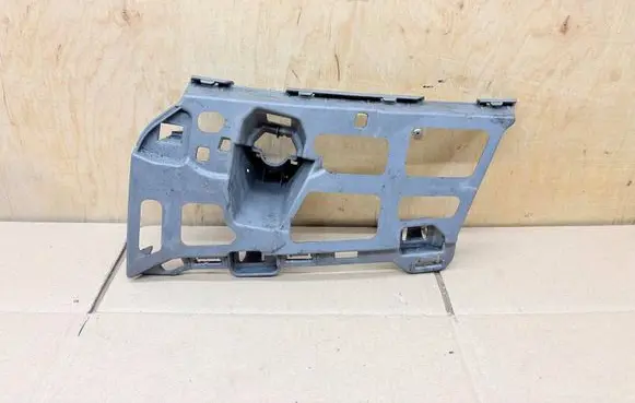 Skoda Octavia Mk4 Front bumper mounting bracket 5E3807055