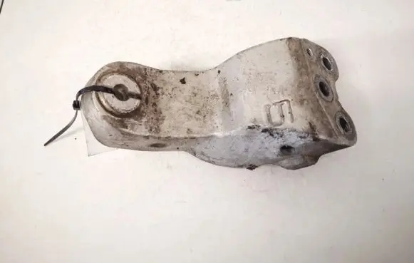 Volvo S40, V40 Engine mounting bracket 30611472 6318212