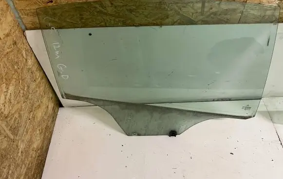 Citroen C5 Rear door window glass CL524182