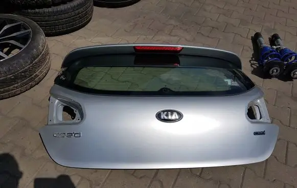 KIA Ceed Tailgate/trunk/boot lid