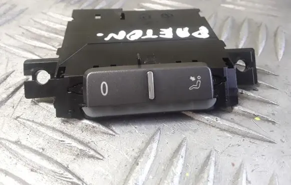 Volkswagen Phaeton Interior fan control switch 3D0919815L