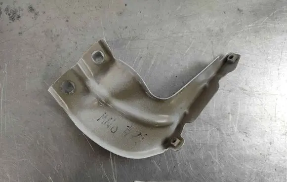 Audi Q2 - Fender mounting bracket 81a821136