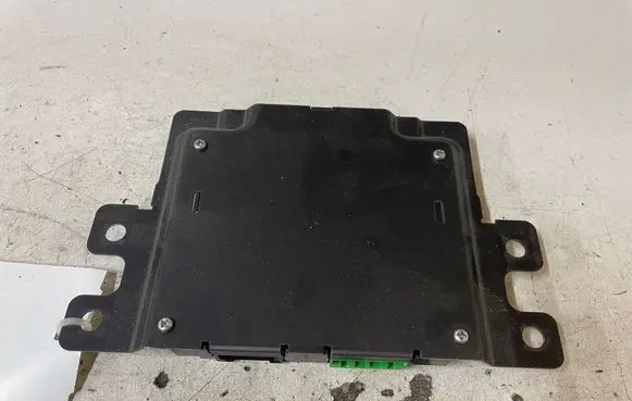 Jaguar XF X250 Sound amplifier 8X2314C512 MJ094100045 100304