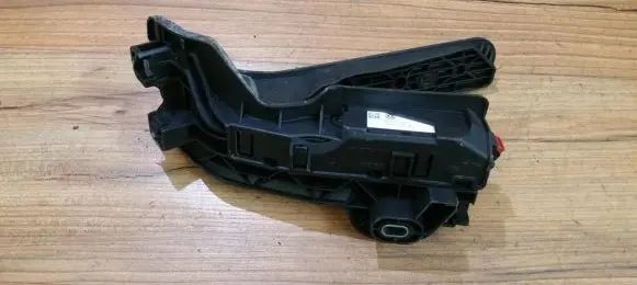 Skoda Octavia Mk2 (1Z) Accelerator throttle pedal 1k2721503t 6pv01053600