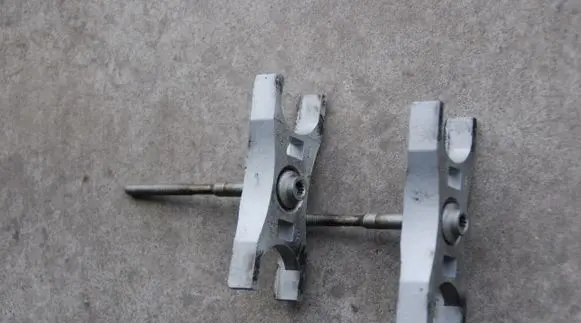 Volkswagen Golf VII Fuel Injector clamp holder 105KM