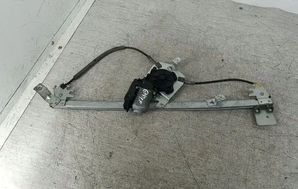 Renault Scenic II - Grand scenic II Front door window regulator with motor TEMIC