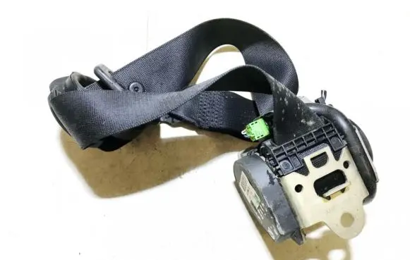 Mercedes-Benz E W211 Front seatbelt 605369000