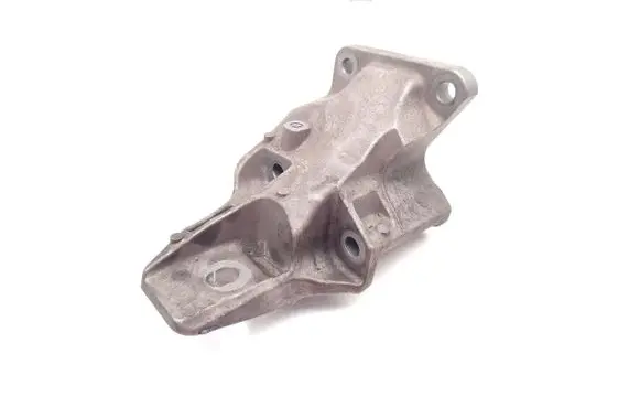 Land Rover Range Rover L405 Engine mounting bracket CPLA-6037-CB