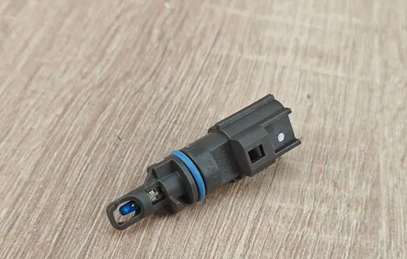 Volkswagen Amarok II Mass air flow meter DS7A12A697AA