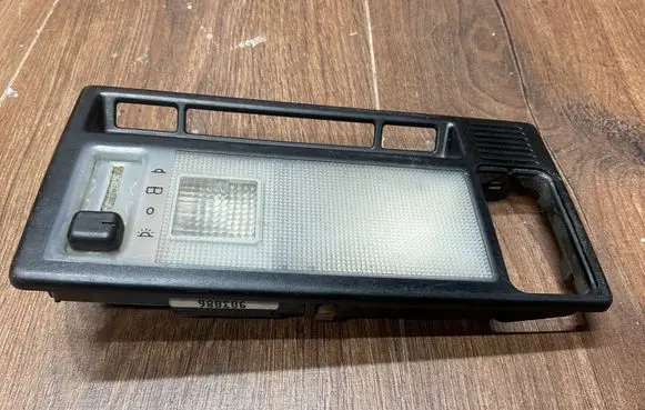 Mercedes-Benz E W124 Front seat light 1248202201