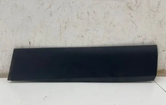 Jeep Cherokee Rear door trim (molding) 1YW35TRMAB