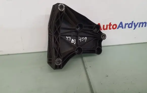 BMW X3 E83 A/C compressor mount bracket 7792202 64557792202