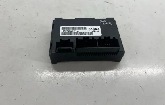 Jeep Grand Cherokee Transfer box differential control unit 68395643AA 0YC00493ZJ78