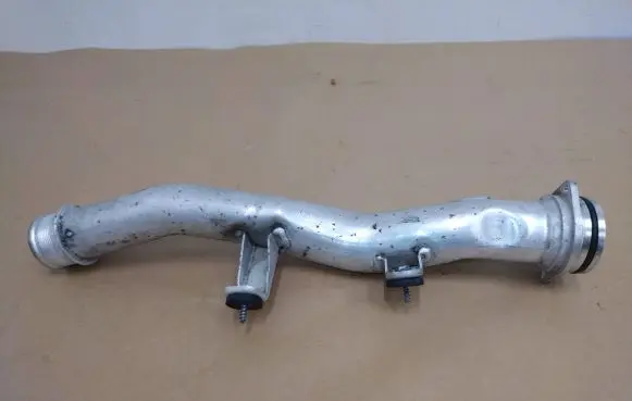 Porsche Cayenne (92A) Intercooler hose/pipe 7P0145762A