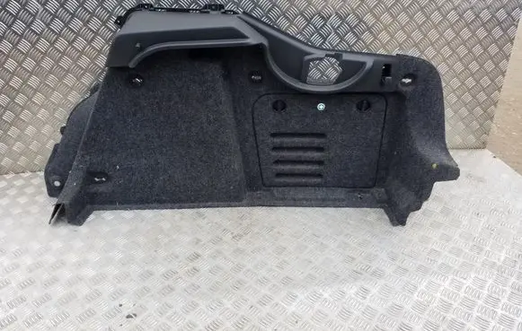 Trunk/boot lower side trim panel