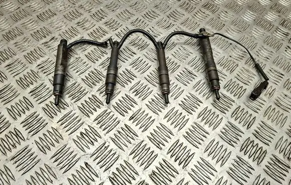 Volkswagen Golf IV Fuel injectors set 028130201S 028130201G