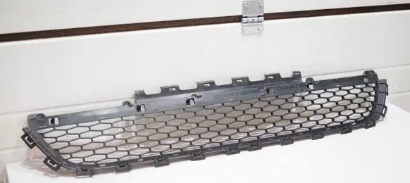 Land Rover Discovery Sport Front bumper lower grill FK7217K945A