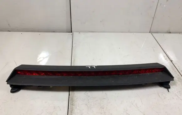 Audi TT Mk1 Third/center stoplight 8N8945097A