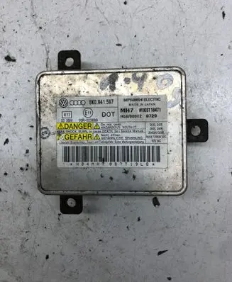 Audi A4 S4 B8 8K Headlight ballast module Xenon 8K0941597 10R023689