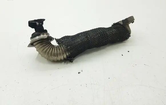 Ford Focus EGR valve line/pipe/hose 9674950180