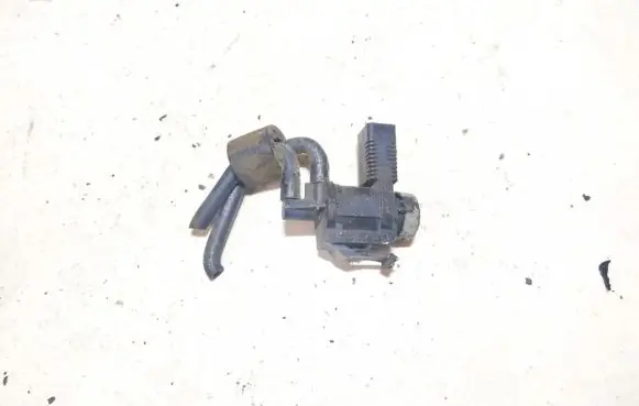 Audi A4 S4 B8 8K Turbo solenoid valve 1k0906283a