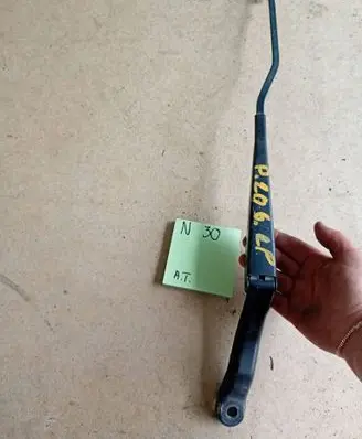 Peugeot 206 Front wiper blade arm 598655