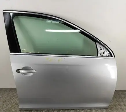 Volkswagen Jetta V Front door 1K5831312