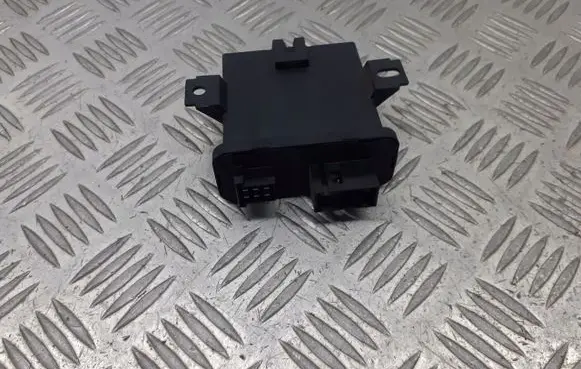 Opel Insignia A Light module LCM 13326599