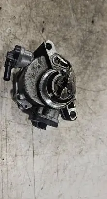 Ford Focus Vacuum pump 9684786780 2C22606Y