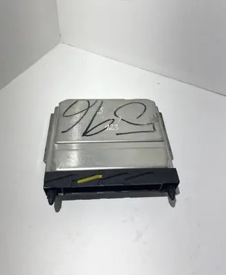 Volvo S80 Engine control unit/module 08677708A