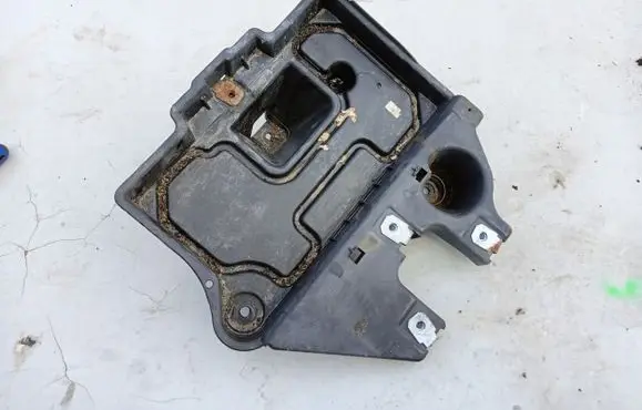 Dodge Nitro Battery tray 55360876AB
