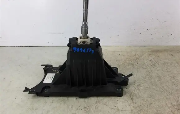 Smart ForFour I Gear shift cable linkage MN901761