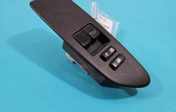 Toyota Auris 150 Electric window control switch IMPRK1387171