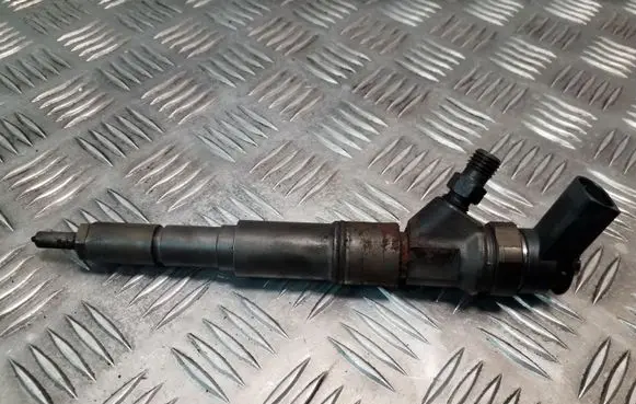 BMW 5 E60 E61 Fuel injector 0445110212 7794652