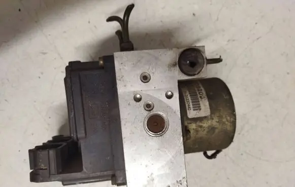 Nissan X-Trail T30 ABS Pump TD8209