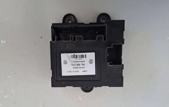 Volkswagen PASSAT B6 Door control unit/module 1K0959793 05074660